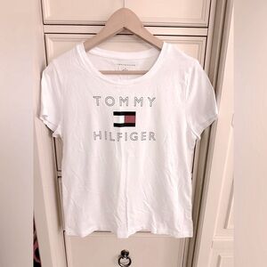 Tommy Hilfiger T-Shirt Size Petite‎ L